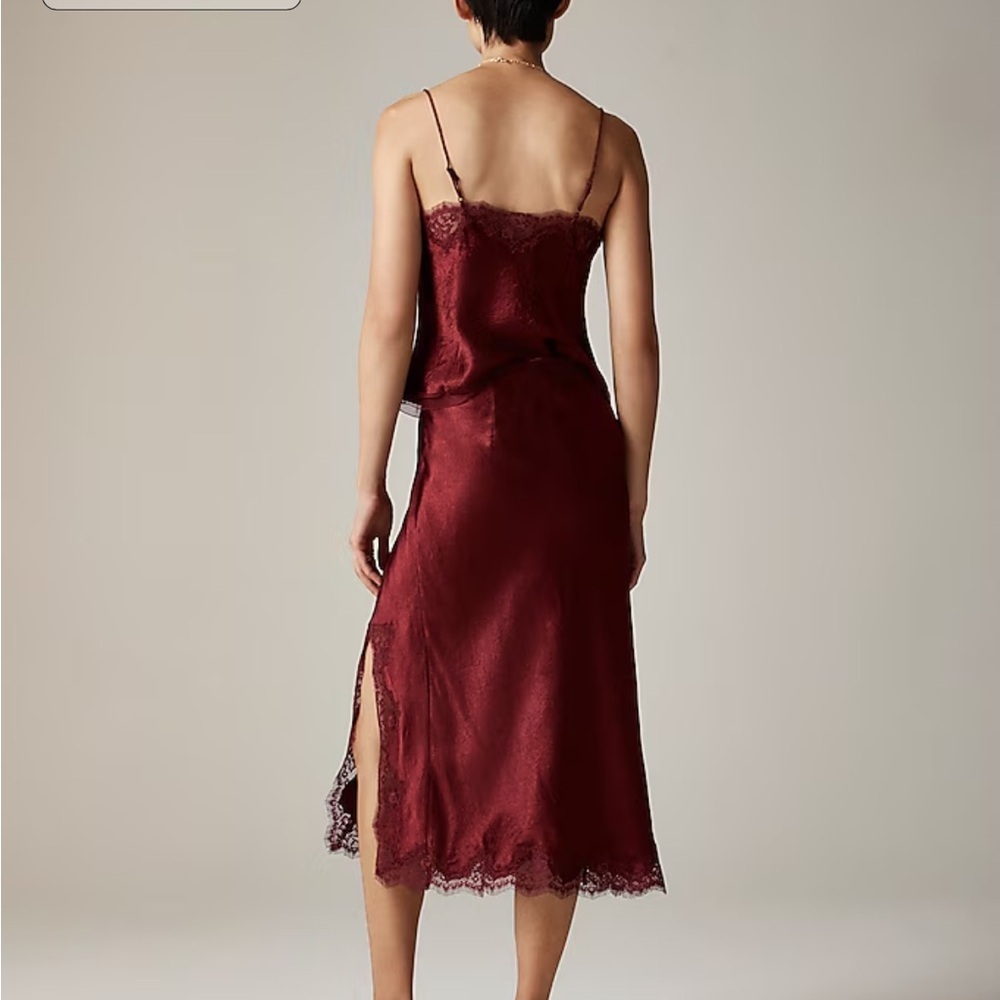 J crew burgundy Gwyneth lace-trim slip skirt in textured satin - Picture 3 of 5